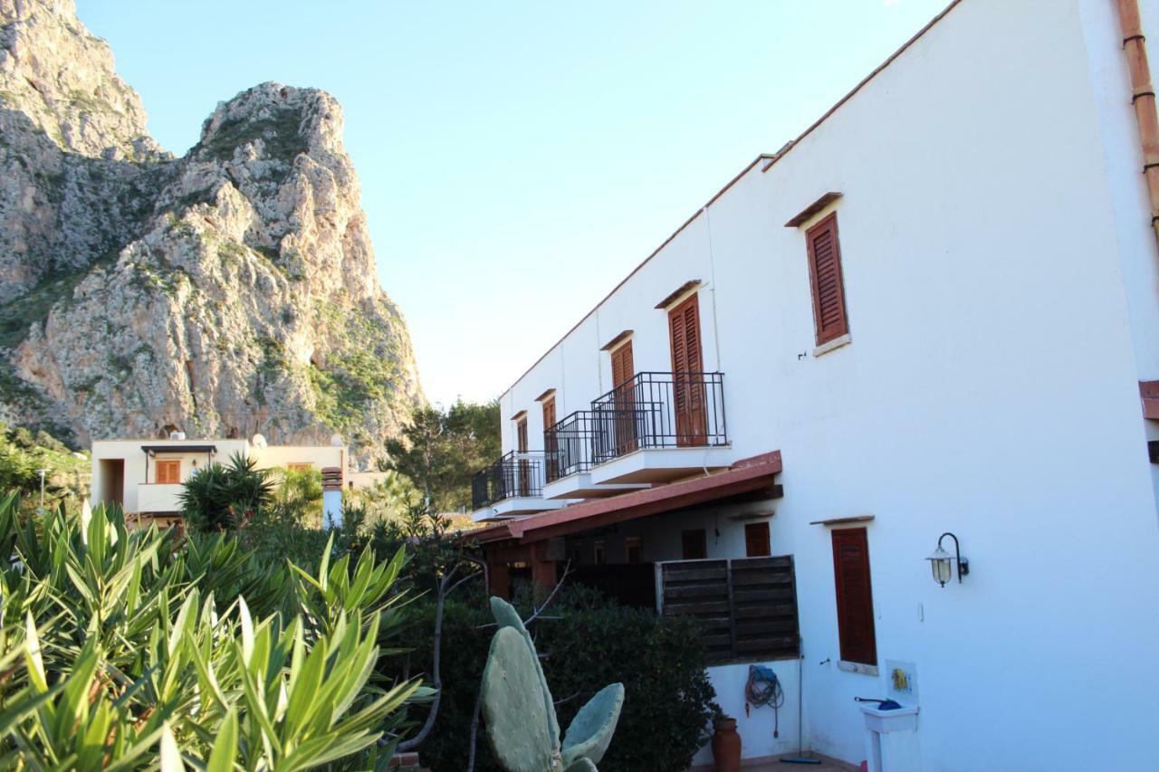 Villetta Con Giardino Mandarino Macari Kültér fotó